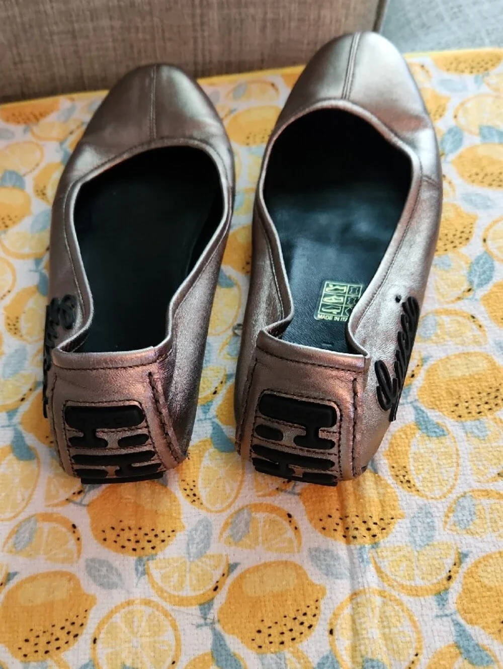Gucci Metallic Silver PETWER LEATHER Ballet Flats